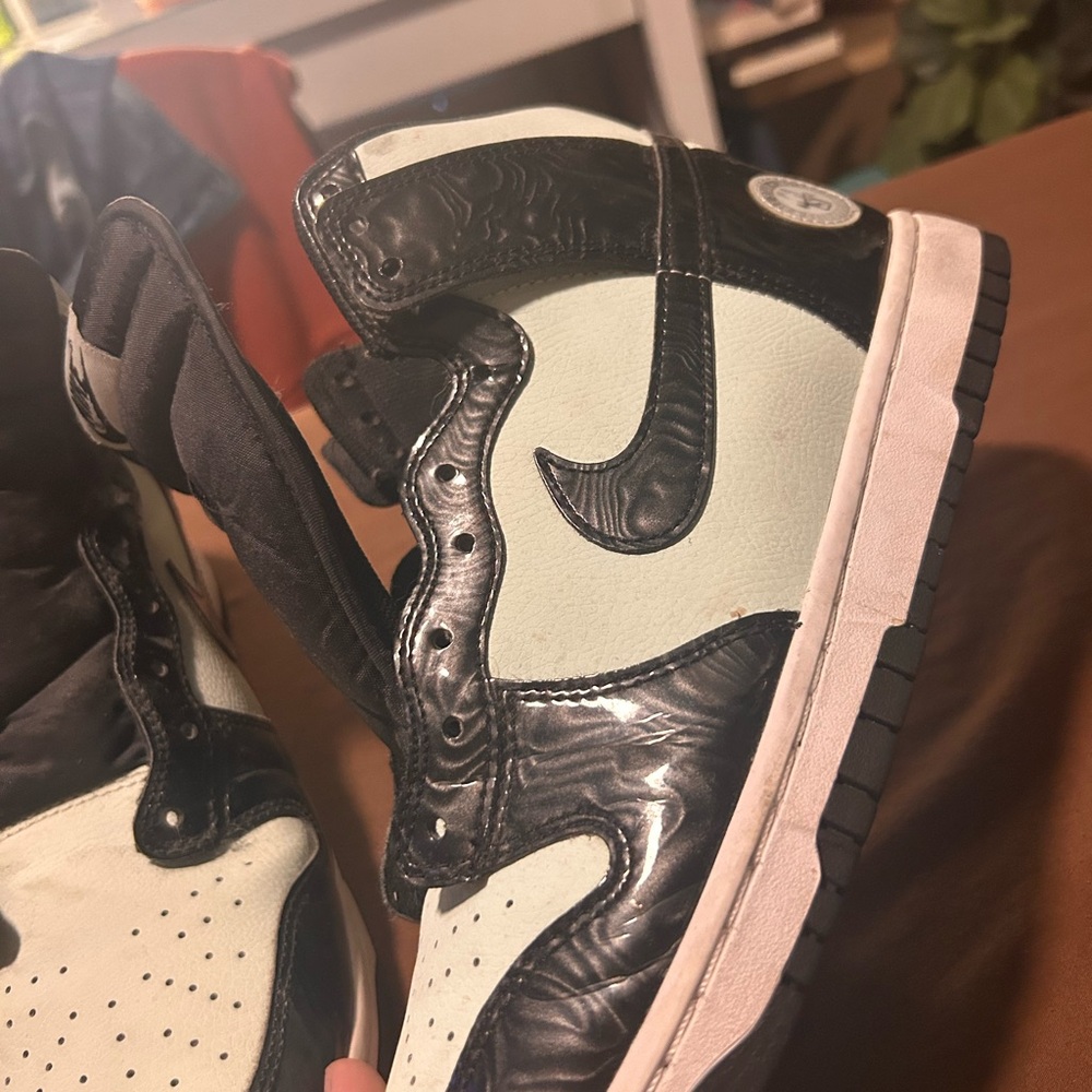 Nike Black and White Women's Shoes